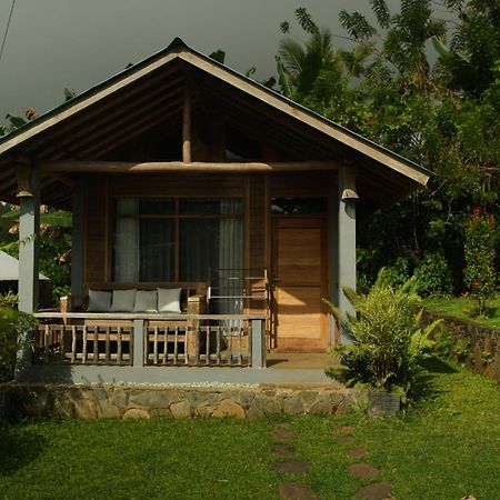 The Geckos Homestay เคลิมูตู ภายนอก รูปภาพ