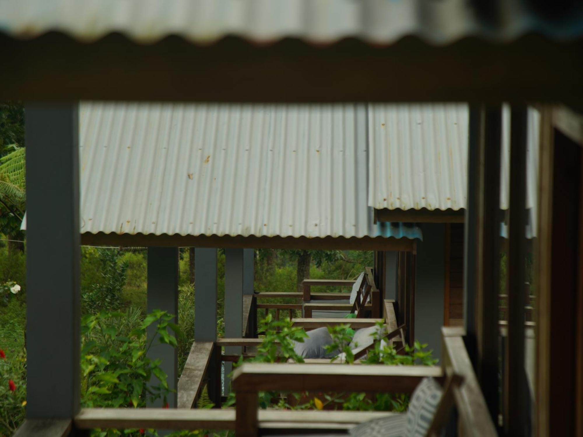 The Geckos Homestay เคลิมูตู ห้อง รูปภาพ