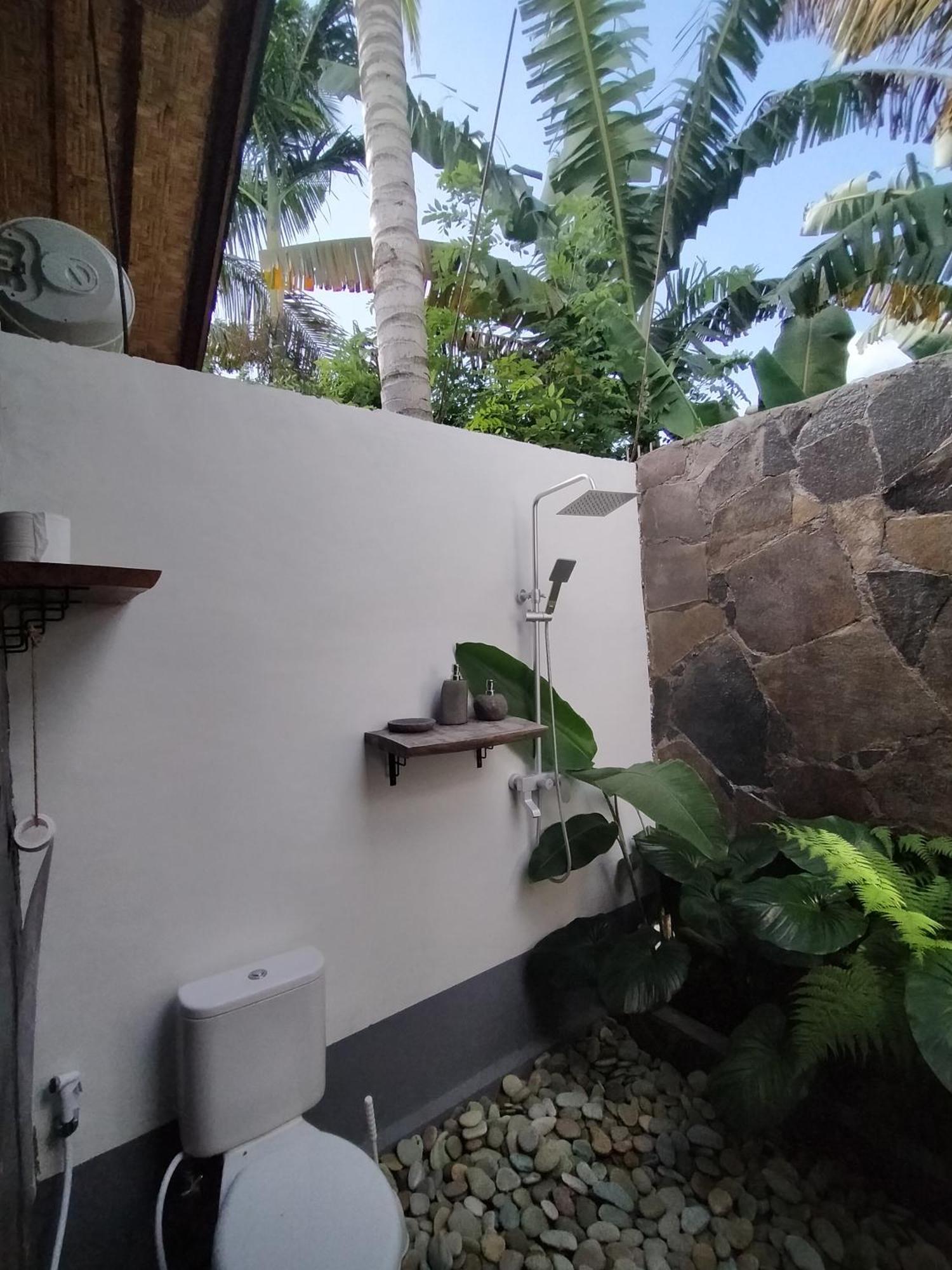 The Geckos Homestay เคลิมูตู ห้อง รูปภาพ